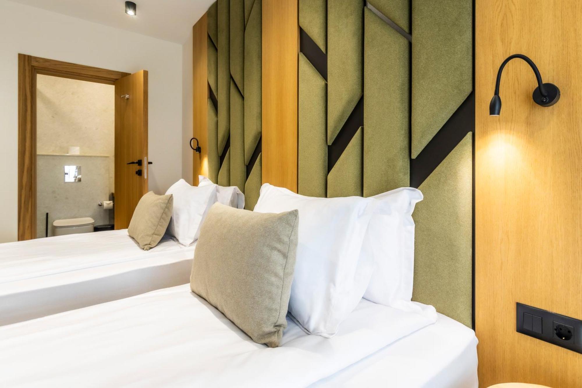 Natura All Seasons Boutique Hotel Burgas City Exterior foto